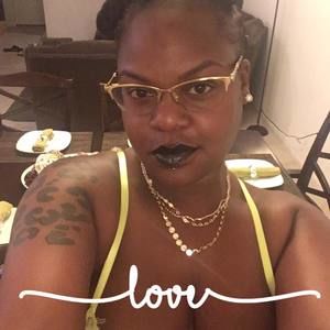 Meet your Posher, Erica